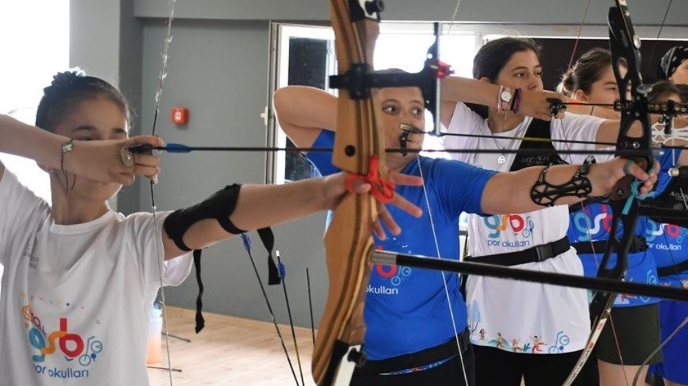 Balıkesir'de yaz spor okulları başladı