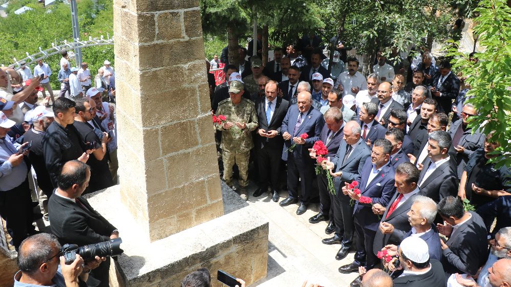 Başbağlar Şehitleri dualarla anıldı