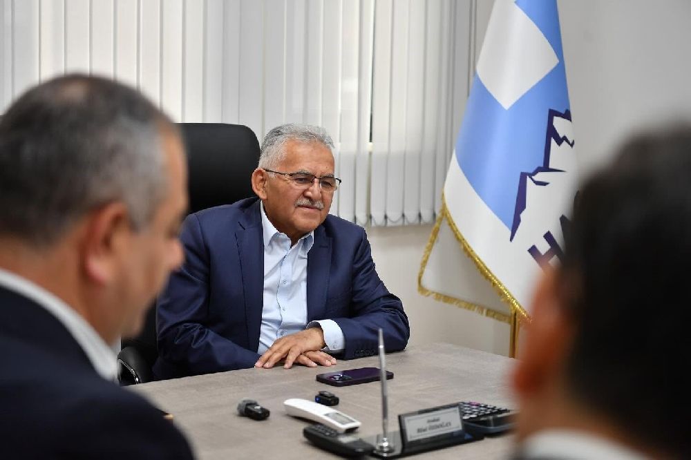 Başkan Büyükkılıç, ilçe belediyeleri yatırım toplantılarına Hacılar ile devam etti