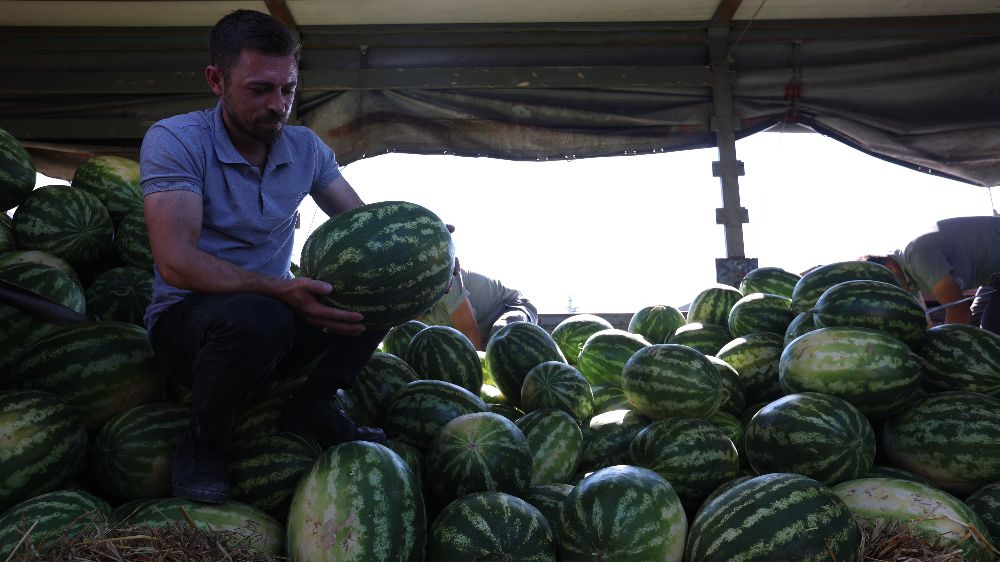  Başkan Büyükkılıç’tan yaz sıcaklarında gönüllere dokunan destek