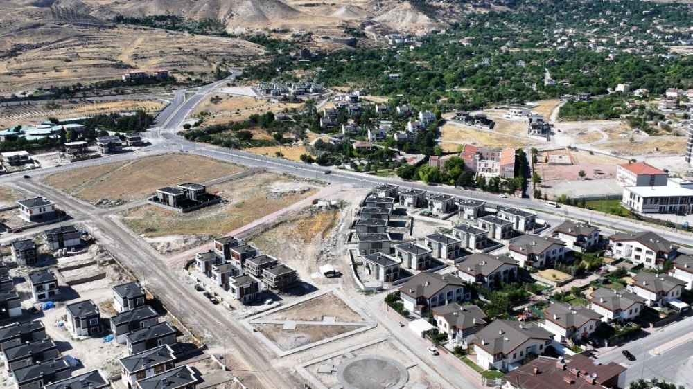 Başkan Çolakbayrakdar: "Yeni parklar, şehrimizin yeni nefes alma alanları olacak"