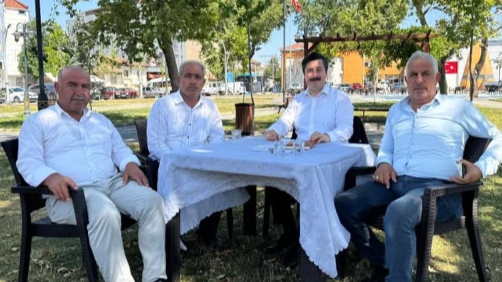 Başkan makamını parka taşıdı