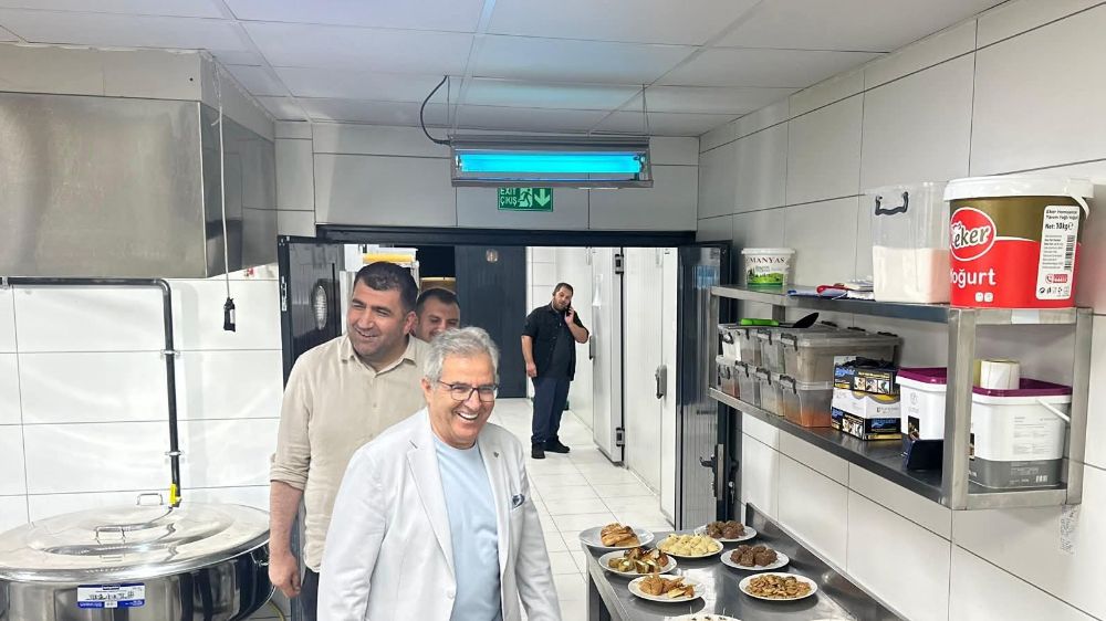 Başkan Mirza, imalathane ve Kapalı Pazar Yeri'nde incelemelerde bulundu