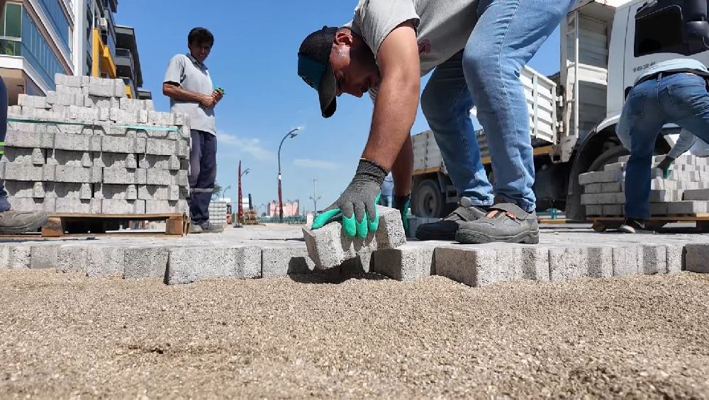 Başkan Öküzcüoğlu'ndan personeline babasından miras limonata ikramı
