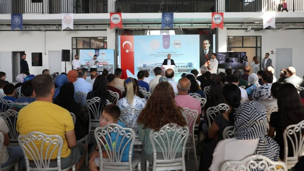 Başkan Palancıoğlu’nun gerçek olan hayali havacılık lisesi öğrenci ve velilere tanıtıldı