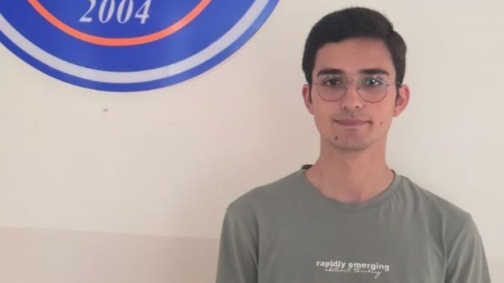 Bayburt'ta YKS il birincisi Kadir Akbaş oldu