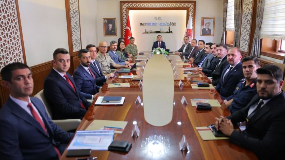 Bayburt'un asayiş ve güvenliğine yönelik yapılan çalışmalar toplantıda değerlendirildi
