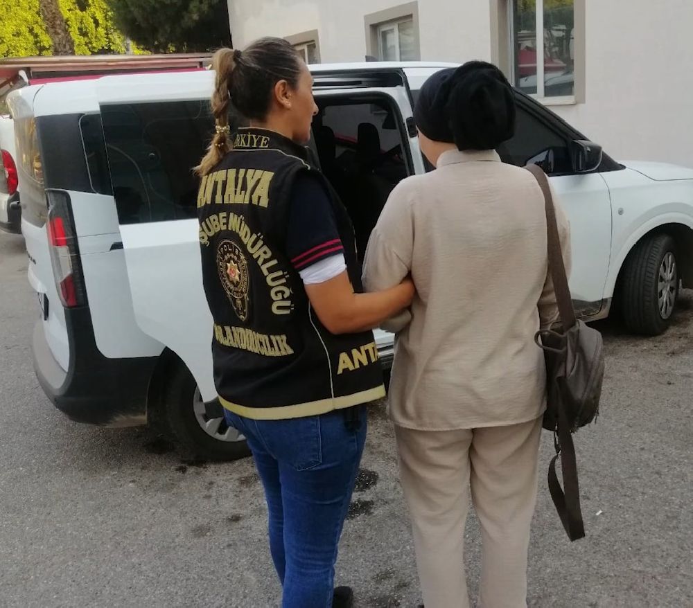 "Beyaz eşya tamircisiyiz" deyip 6 milyon liralık vurgun yaptılar