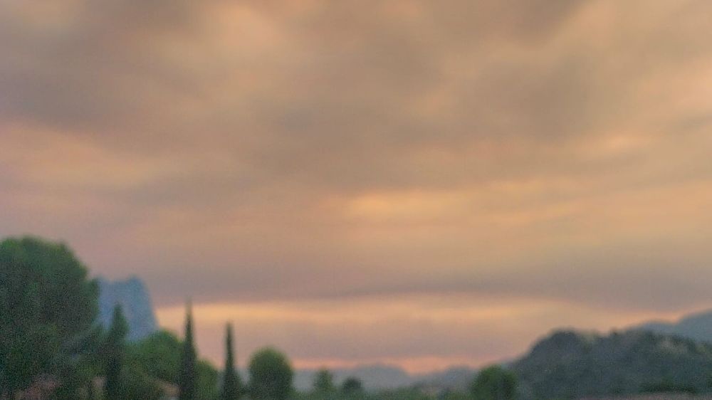 Bilecik yangınının dumanı Eskişehir'e ulaştı