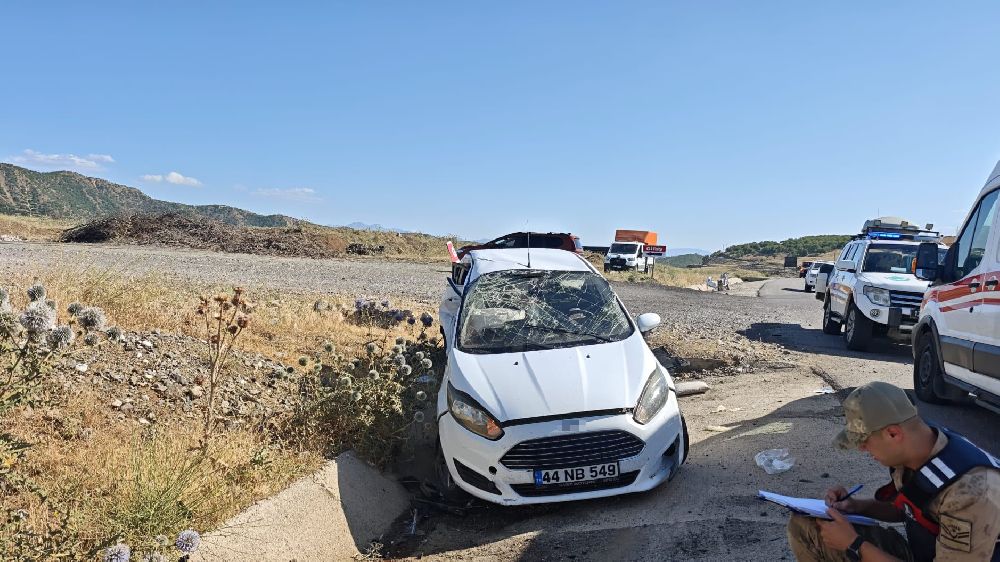 Bingöl’de trafik kazası: 3 yaralı