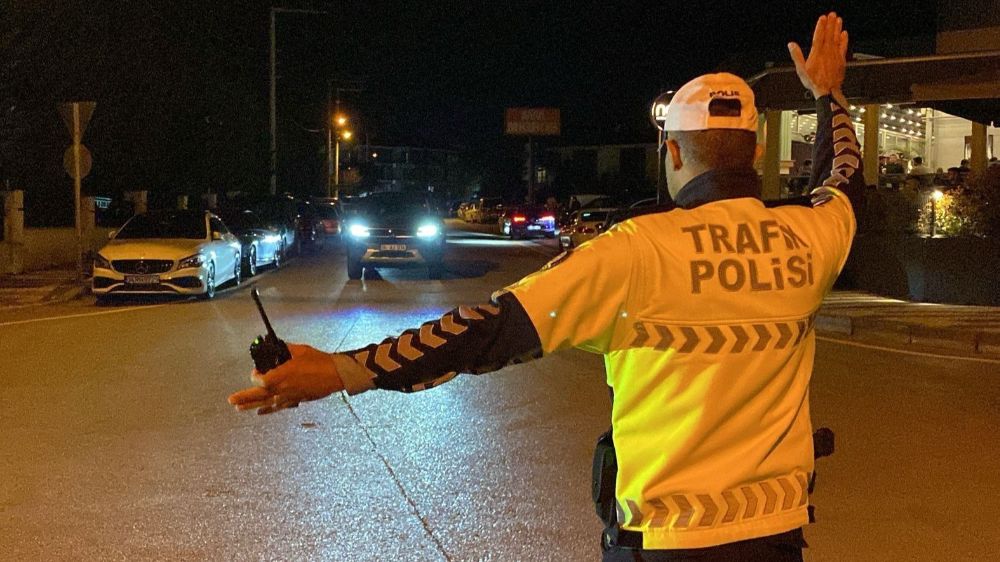Bolu’da polis kurala uymayan sürücülere göz açtırmıyor: Milyonlarca lira ceza