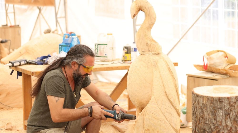 Bu masa savaş yüzünden boş kaldı