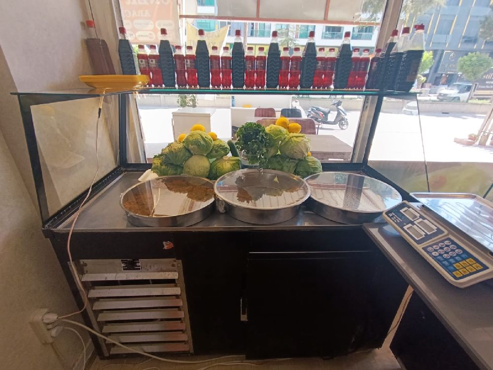 Bucak’ta ilk ve tek Katkısız el yapımı çiğ köftenin adresi Yaşar El Yapımı ÇiğKöfte