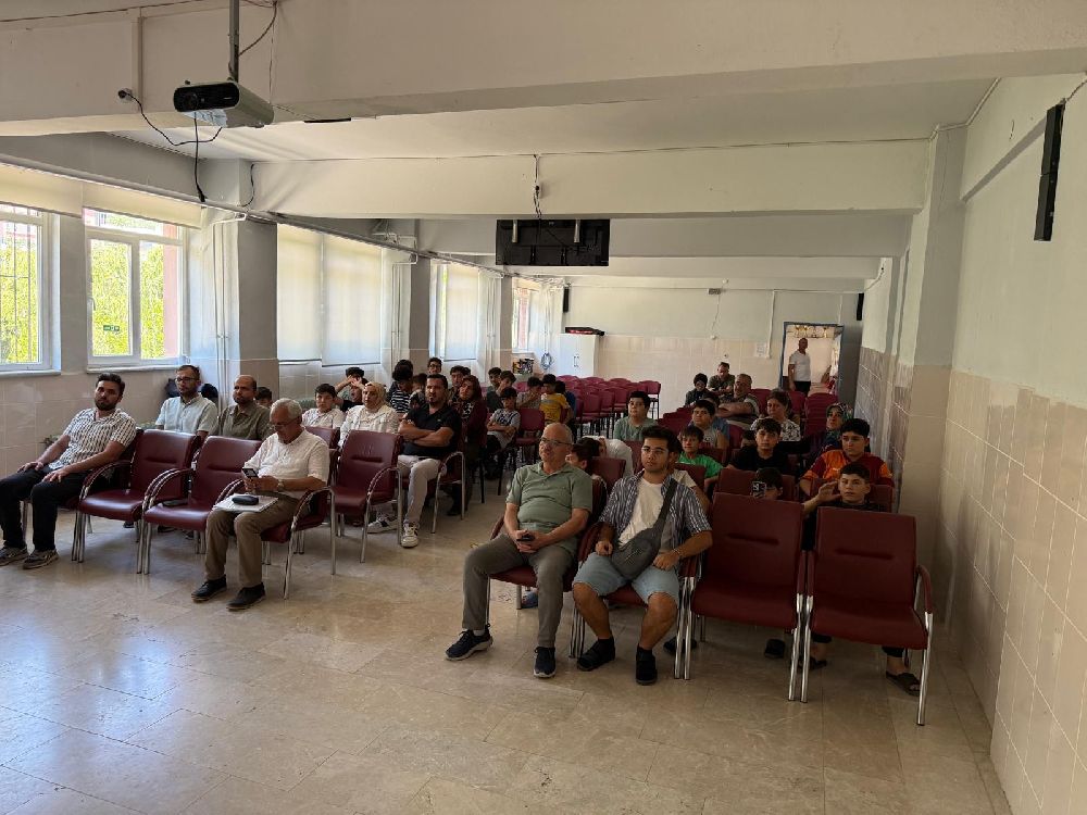 Bucak’ta Yatılı Yaz Kur’an Kursları sertifika töreniyle sona erdi