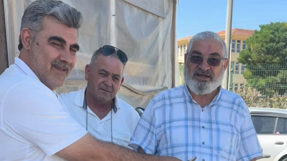 Bulduğu içi para dolu cüzdanı sahibine teslim etti