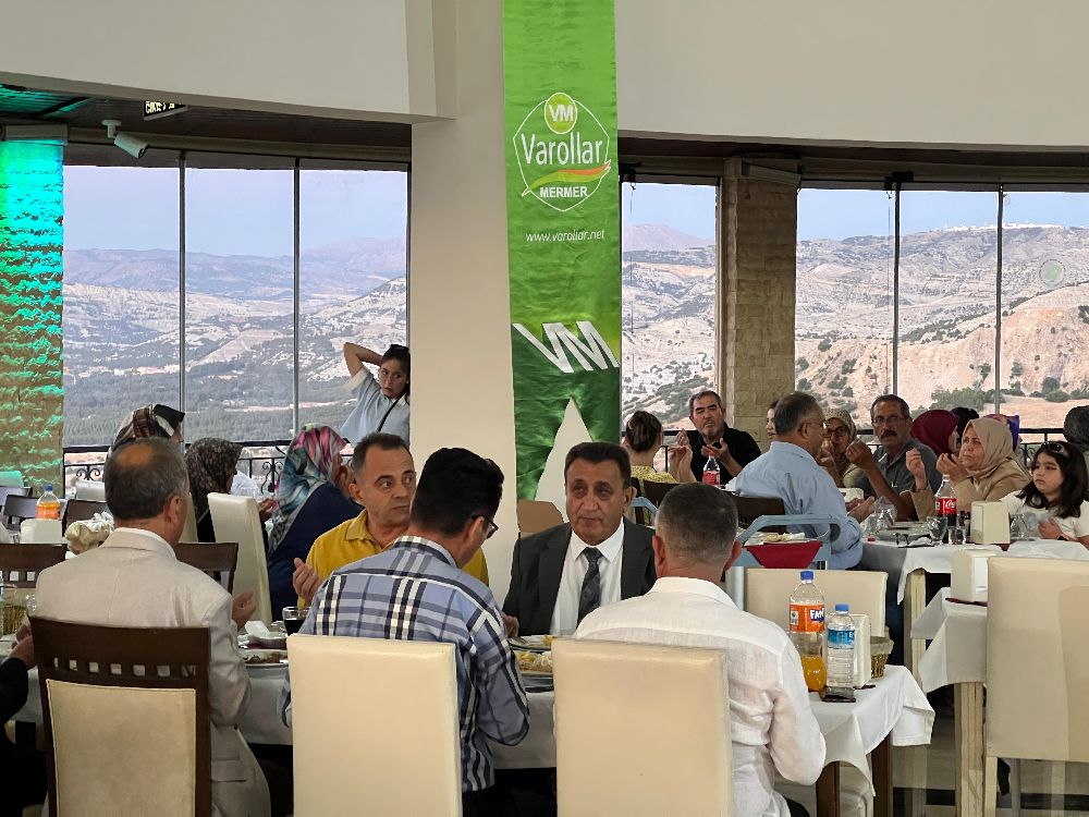 Burdur'da koruyucu ailelerle anlamlı buluşma! Baki Varol'dan anlamlı etkinlik