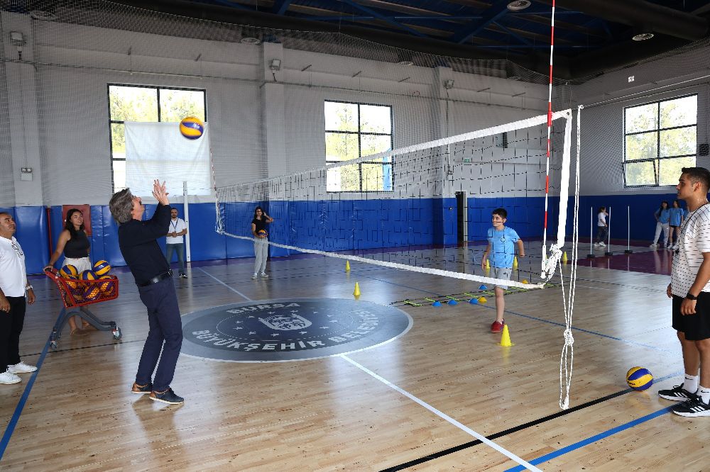 BUÜ’nün yaz okulunda minikler eğitimi ve eğlenceyi bir arada yaşıyor