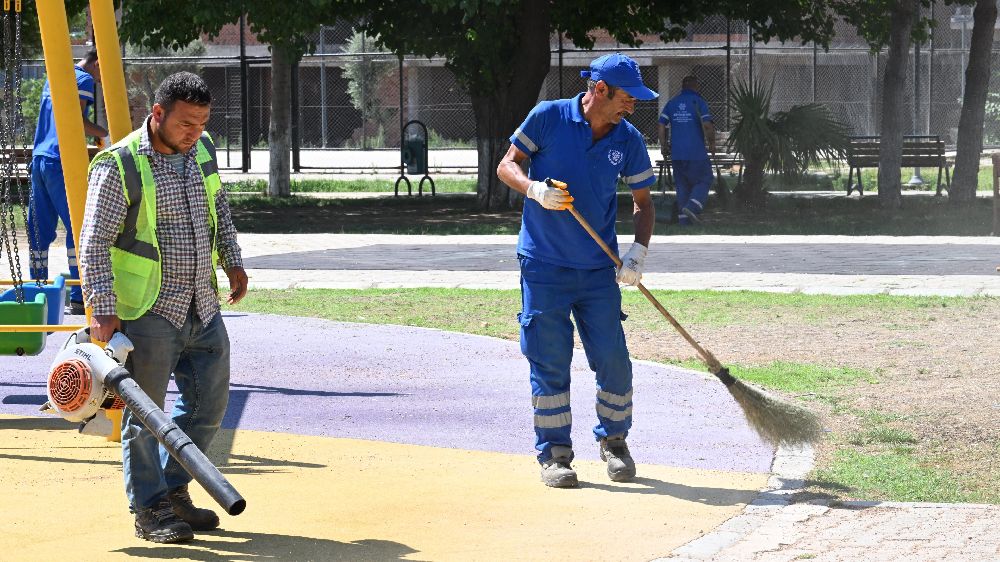 Büyükşehir ekiplerinden Germencik’te eşzamanlı çalışma