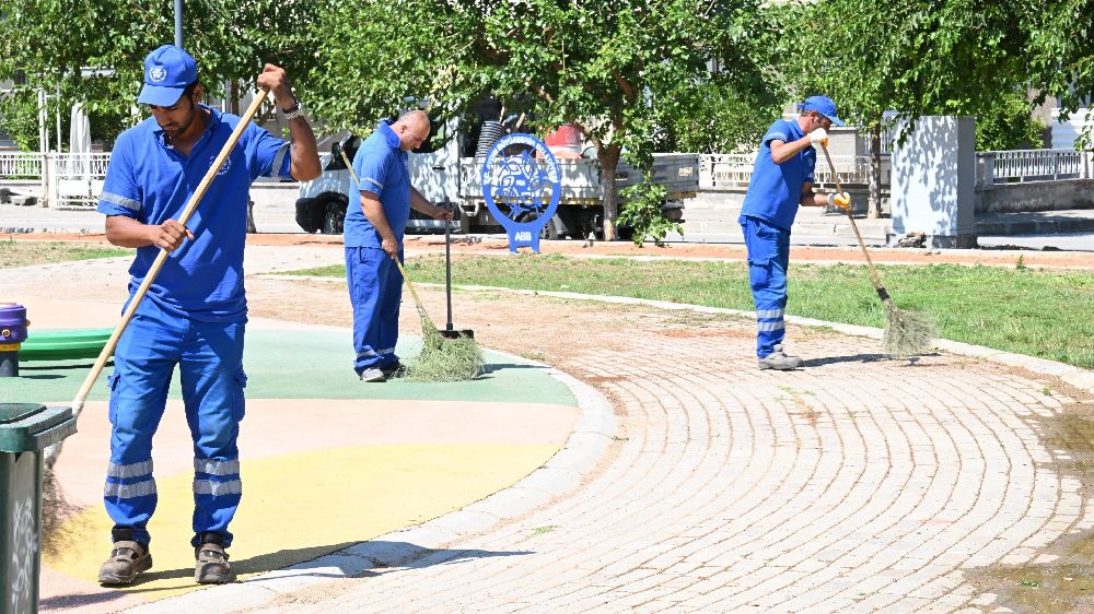 Büyükşehir ekiplerinden Germencik’te eşzamanlı çalışma