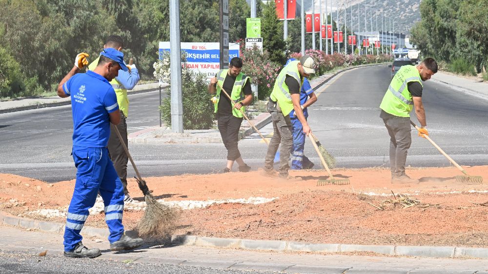 Büyükşehir ekiplerinden Germencik’te eşzamanlı çalışma