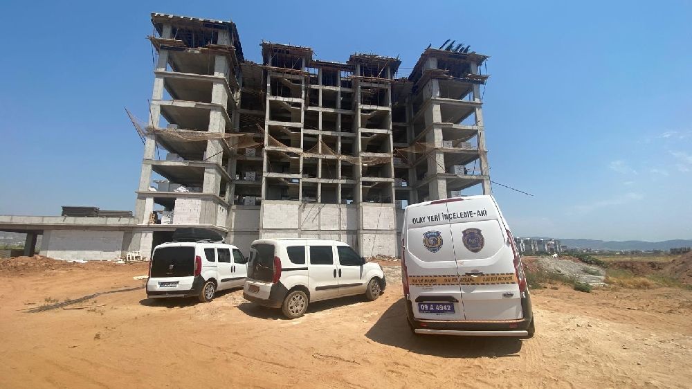Çalıştığı inşaatın 8'inci katından düşen işçi hayatını kaybetti