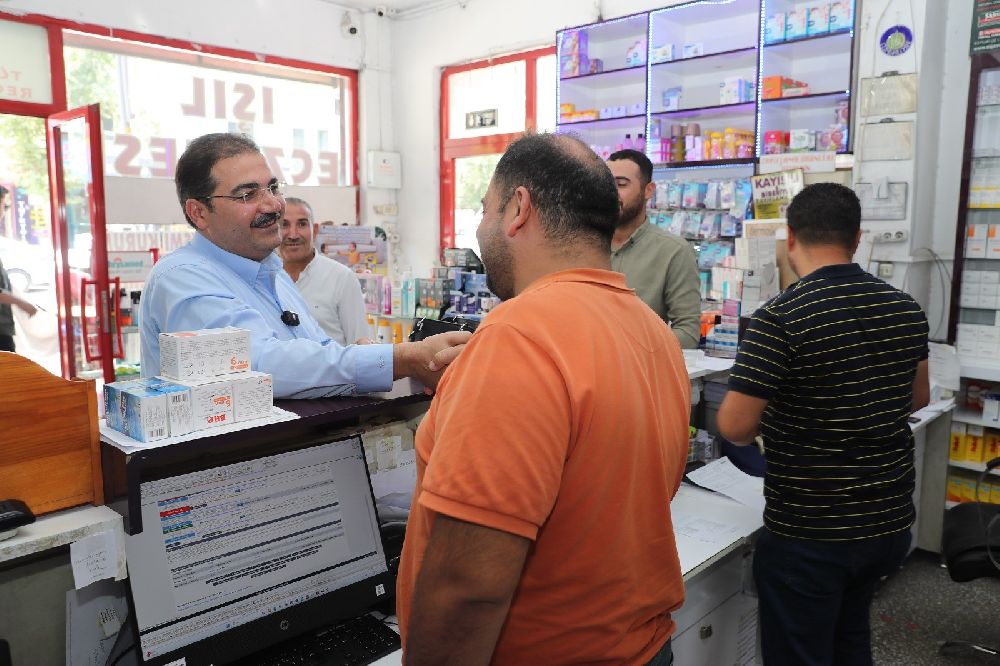 Canpolat, Devteyşti Mahallesi'nde vatandaşla buluştu