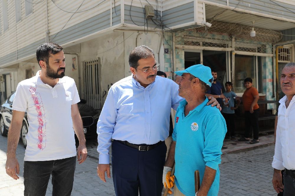 Canpolat, Devteyşti Mahallesi'nde vatandaşla buluştu