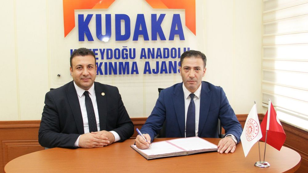 Çat barajı seyir alanı ve yöresel pazar için hazırlıklar başladı