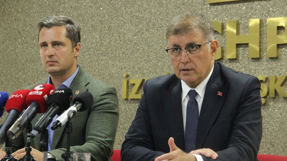 CHP Parti Sözcüsü Yücel ve Başkan Tugay İzmir'deki gözaltıları değerlendirdi