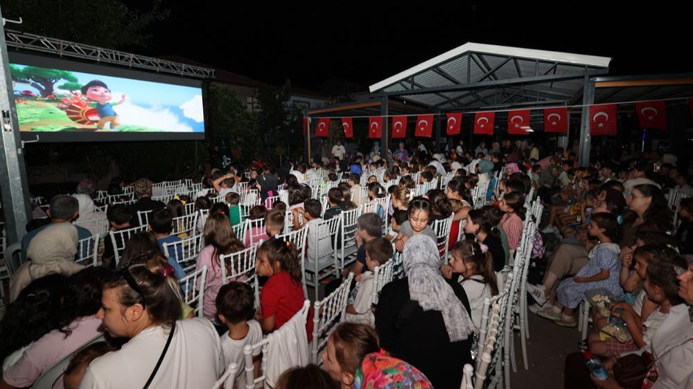 ‘Çocuk Sineması’ programına yoğun ilgi