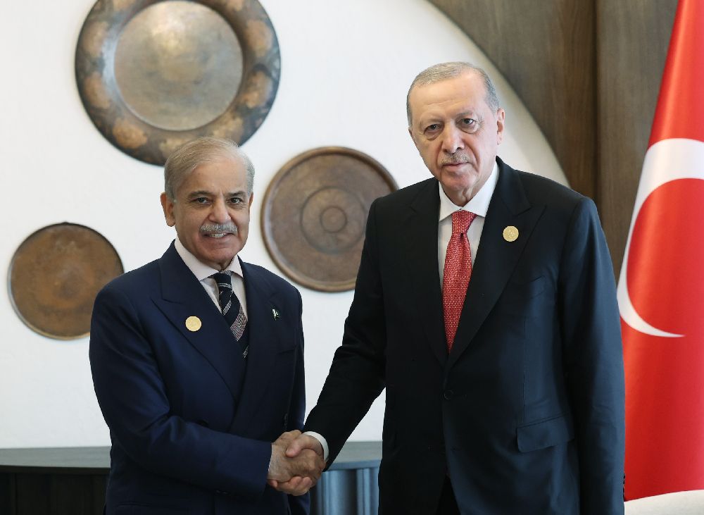 Cumhurbaşkanı Erdoğan, Pakistan Başbakanı Şerif ile görüştü