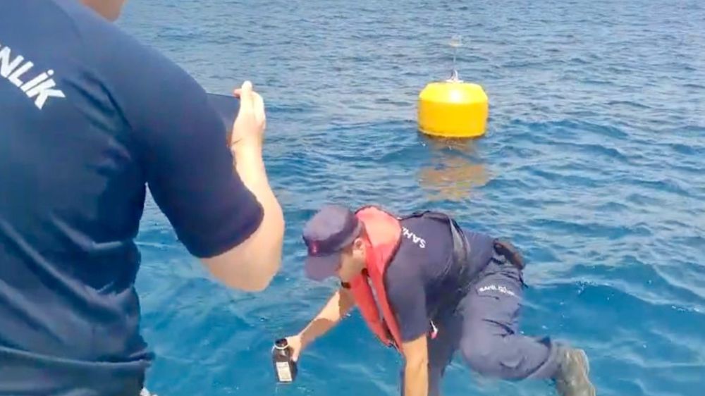 Denize atık bırakılan marinanın yetkilisine adli kontrol