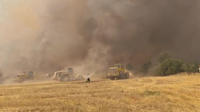 Denizli’de devam eden orman yangınına havadan ve karadan müdahale sürüyor