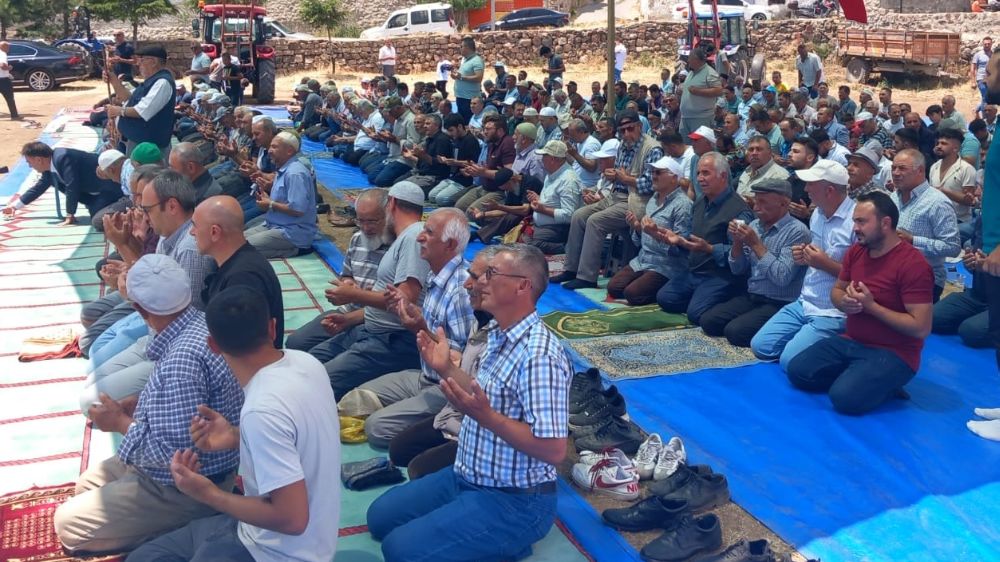 Develi'nin Çomaklı köyünde yağmur duası yapıldı