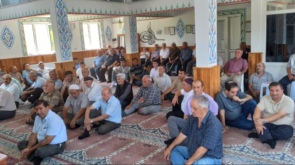 Devrek'te vatandaşlar aşure programında bir araya geldiler