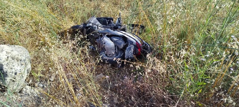 Devrilen motosikletin sürücüsü yaralandı