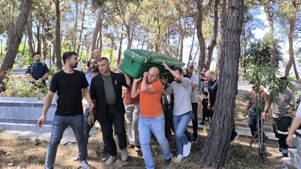 Doğum esnasında genç kadın vefat etti, evladı yaşama tutundu