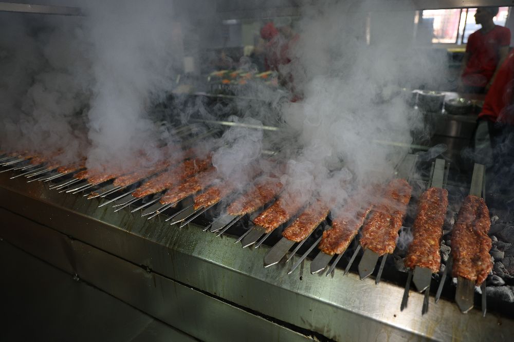 'Dünya Kebap Günü'nde çocuklar unutulmadı