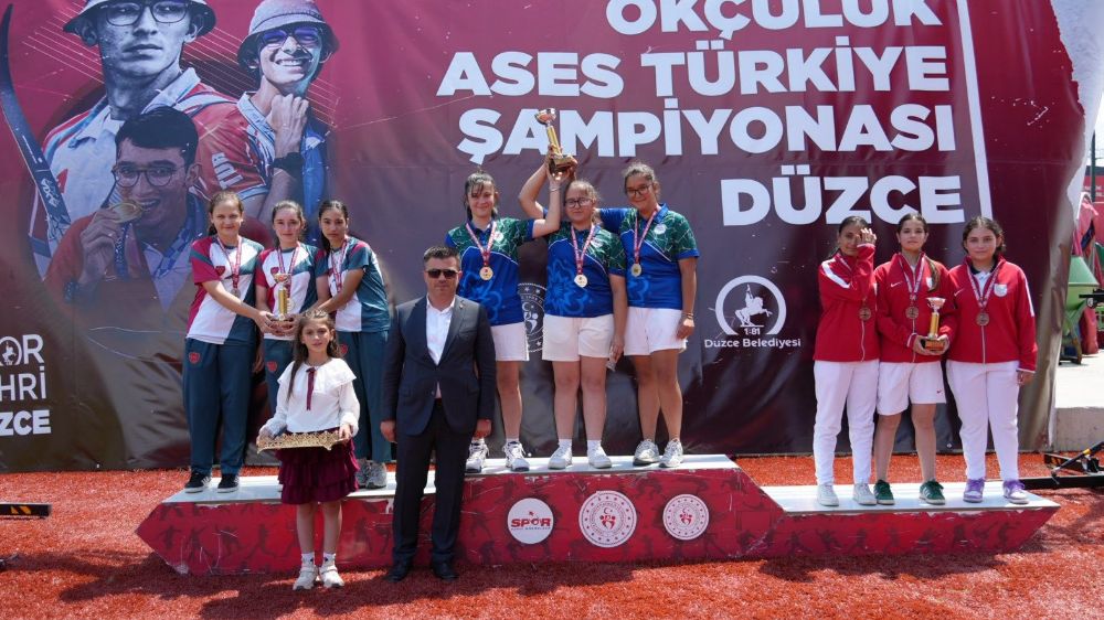  Düzce’de Okçuluk Şöleni İlk Gün Müsabakaları Sona Erdi