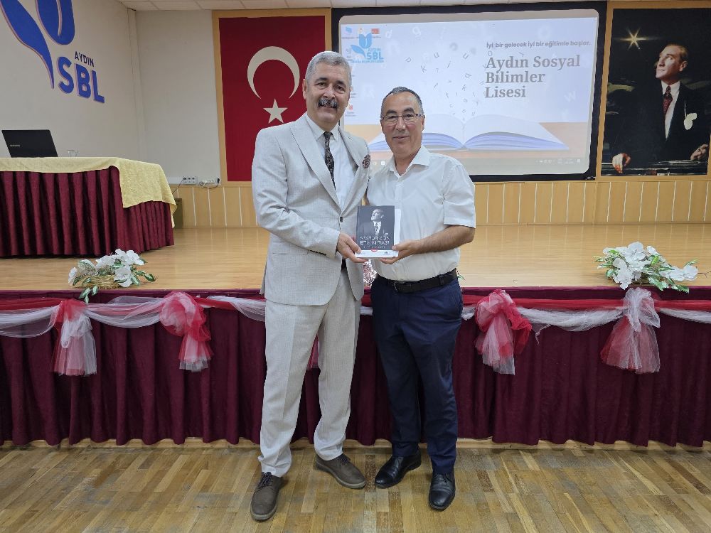 Efeler'de yıl sonu değerlendirmesi yapıldı