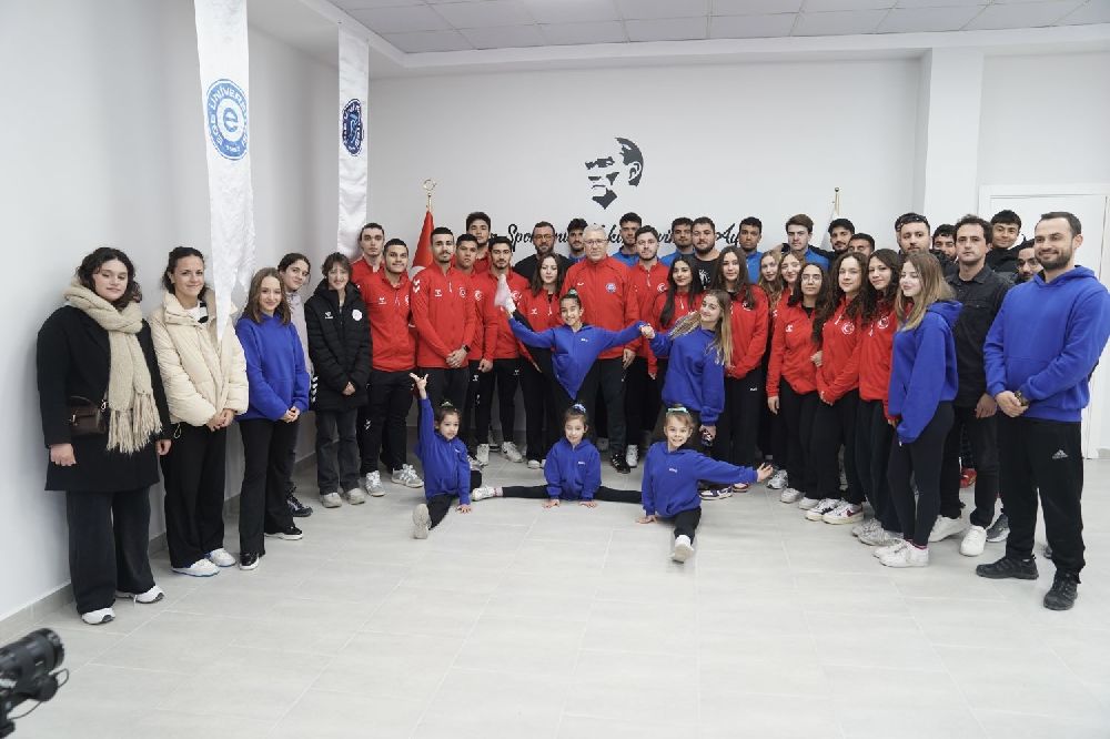 Ege Üniversitesi, Sualtı Ragbisi Türkiye Şampiyonası’nda dörtte dört yaptı