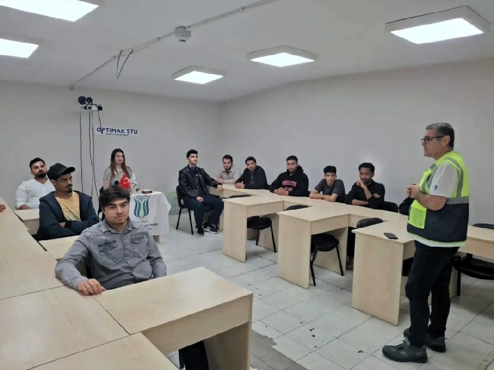 Eğitim ve sosyalleşme kampında 4 farklı etkinlik