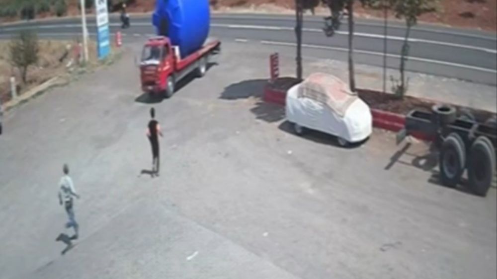 El frenini çekmeyi unuttu, faciadan dönüldü