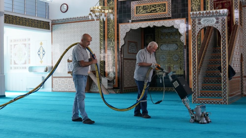 Elazığ Belediyesi'nden Ataşehir Mahallesi'nde kapsamlı temizlik çalışması