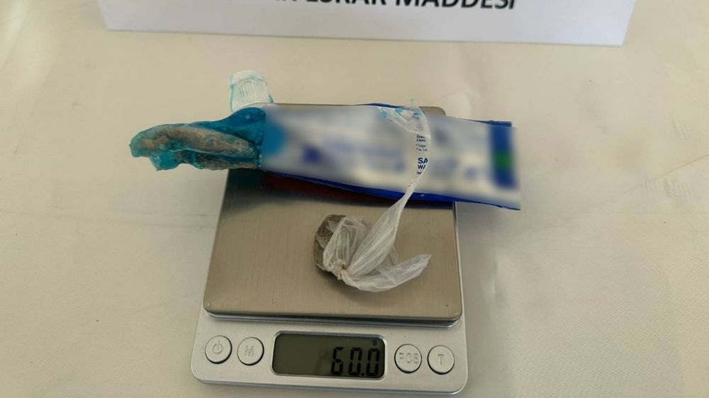 Elazığ'da diş macunu tüpünden esrar çıktı