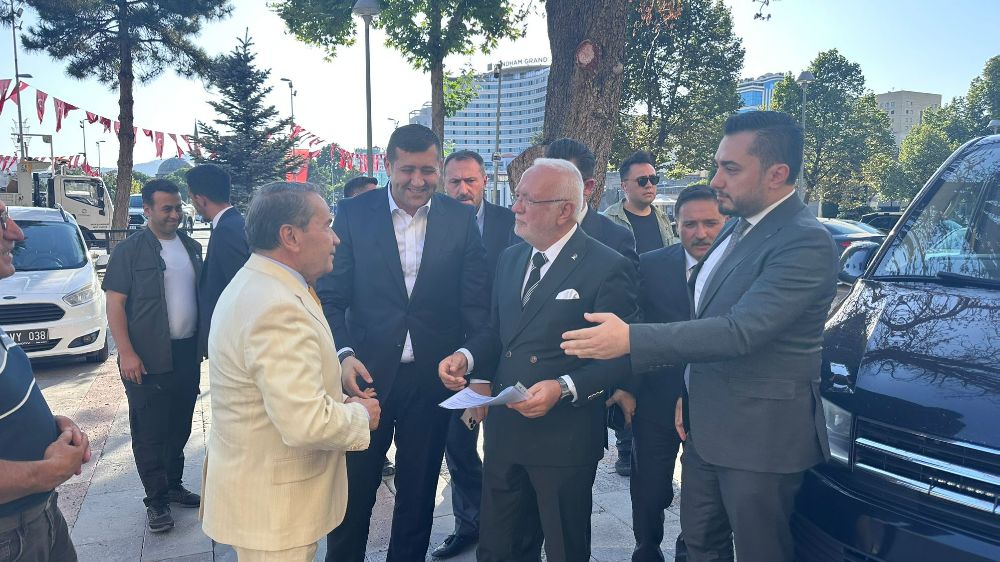 Elitaş Vali Çiçek'i ziyaret etti