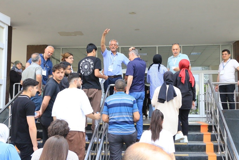 Erzincan YKS'de büyük başarı elde etti