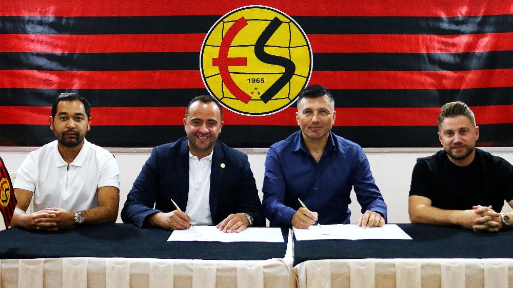 Eskişehirspor'un yeni teknik direktörü belli oldu