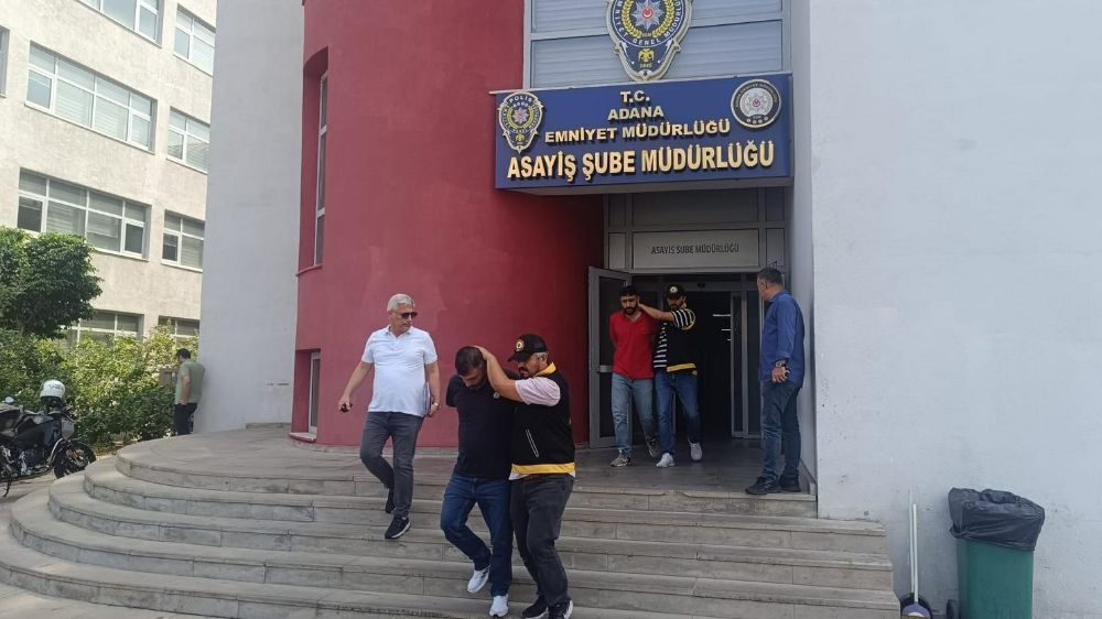 FETÖ yalanıyla yaşlı adamı 4 milyon 250 bin TL dolandıran şüpheliler yakalandı