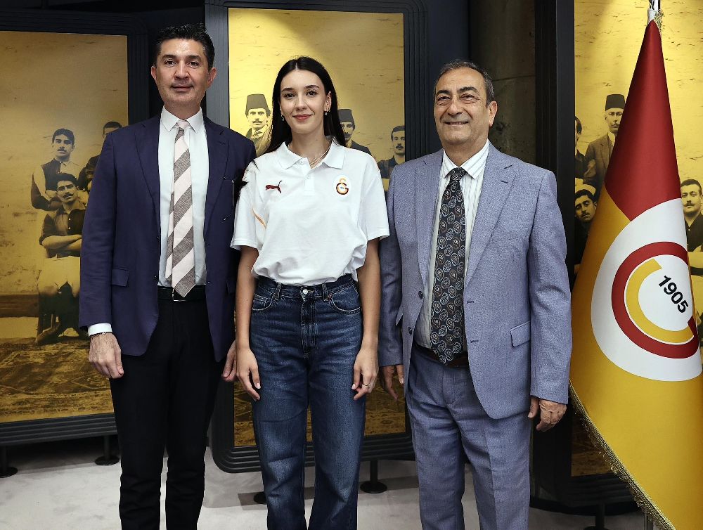 Galatasaray, Aslı Tecimer'i transfer etti